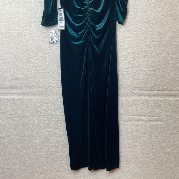 NWT R&M Richards Womens Hunter Green Velvet Cold Shoulder Sparkle Gown SIZE 16 - Picture 7 of 13